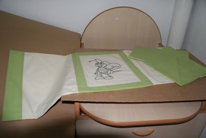  Комплект чаршафи за легло  - 3 части  ПЧЕЛА - екрю - зелено