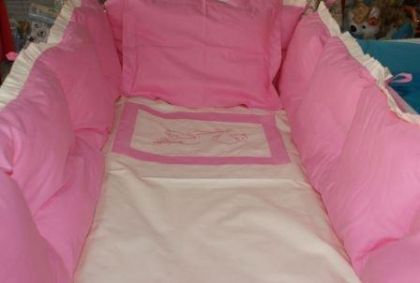 Обиколници за креватче 4 страни с къдри - розово- бяло