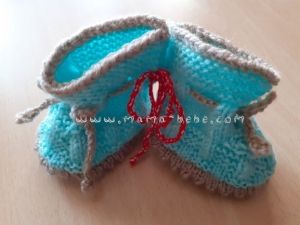 Ръчно плетени терлички  за новородено - мента със сиво
