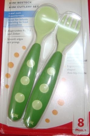 Комплект пластмасова лъжичка и виличка цвят: зелен