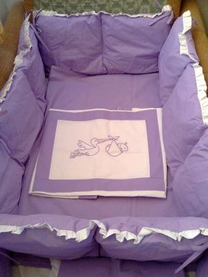 Бебешки спален комплект 6 части ЩЪРКЕЛ с бебче. Цвят: лилав с бял.