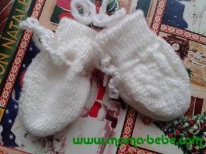 Бебешки ръкавички, ръчно плетени